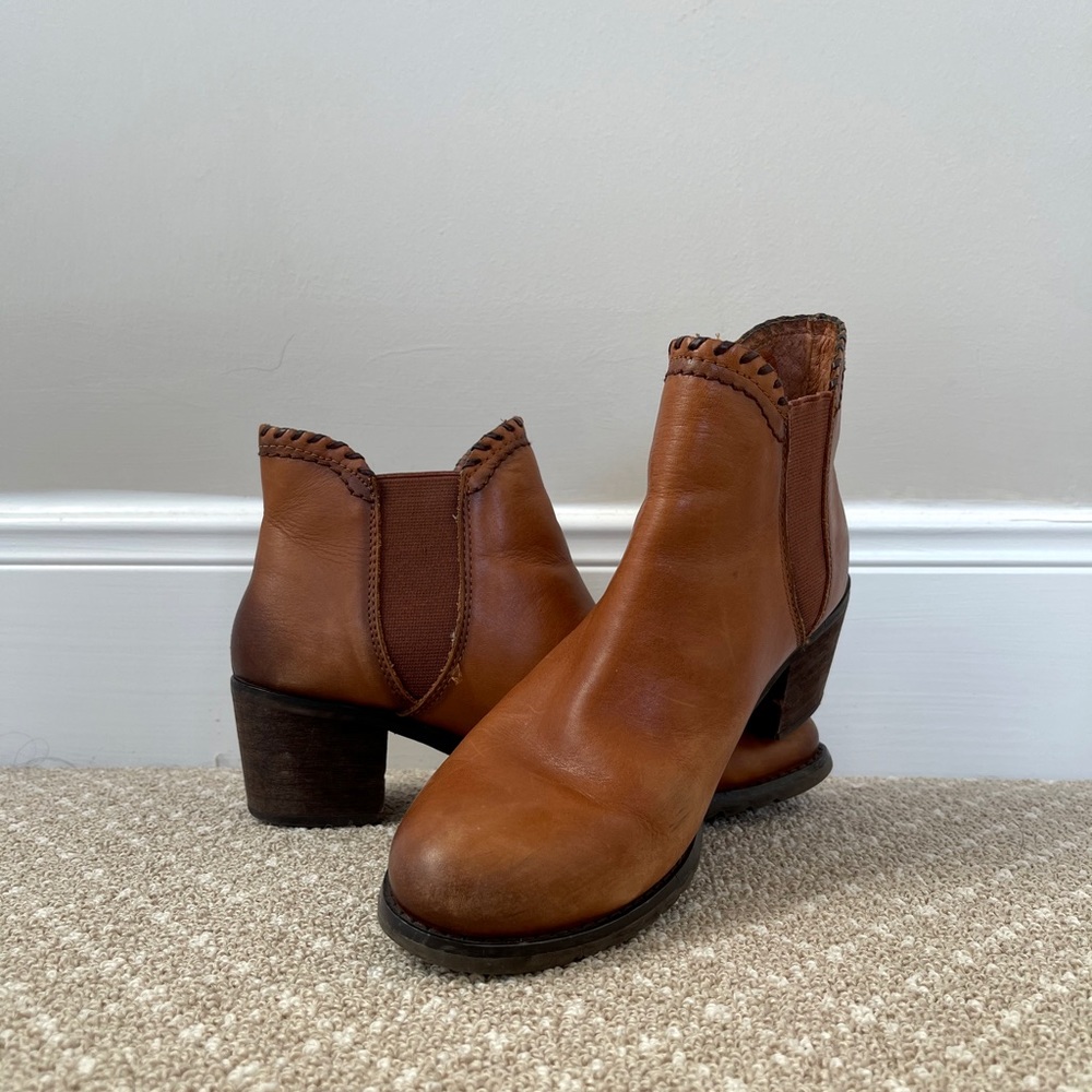 Pikolinos Andorra Ankle Booties